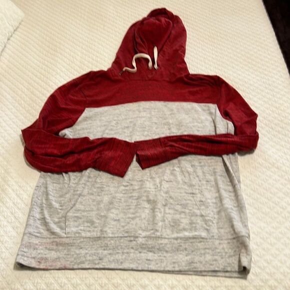 American Eagle Outfitters Tops - American Eagle Outfitters Gray and Red Long Sleeve Hoodie Sweatshirt - Size M